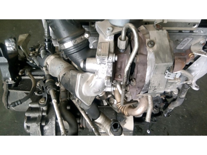 MOTOR CON ACCESORIOS SIN CAJA DE CAMBIOS AUDI A1 2014