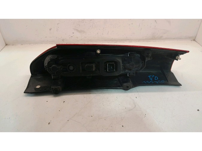 PILOTO TRASERO DERECHO RENAULT KANGOO 2010