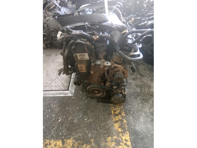 MOTOR CON ACCESORIOS Y CAJA DE CAMBIOS VOLVO S40 2007