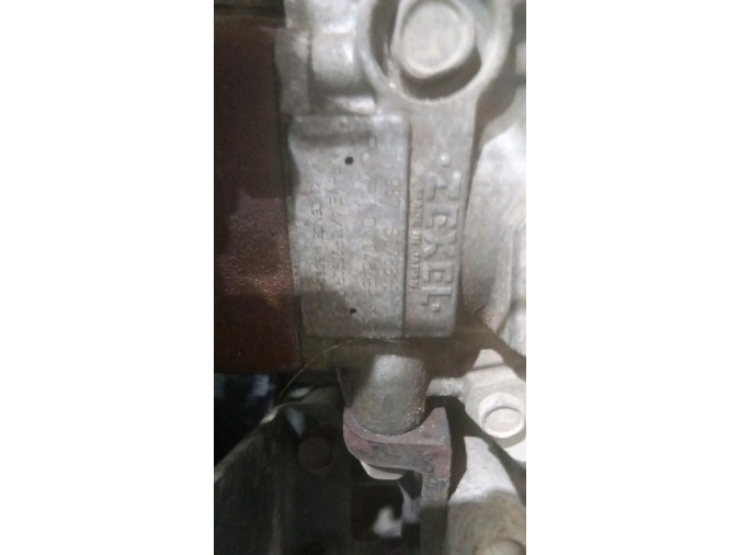 MOTOR CON ACCESORIOS Y CAJA DE CAMBIOS NISSAN PATROL 1997