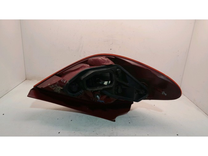 PILOTO TRASERO DERECHO PEUGEOT 207 2007