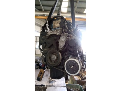MOTOR CON ACCESORIOS Y CAJA DE CAMBIOS PEUGEOT 207