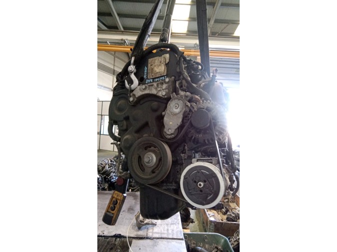 MOTOR CON ACCESORIOS Y CAJA DE CAMBIOS PEUGEOT 207