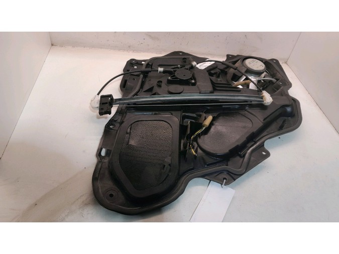 ELEVALUNAS TRASERO DERECHO MAZDA 3 2009