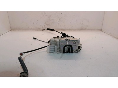 CERRADURA PUERTA DELANTERA DERECHA MERCEDES A 180 2010