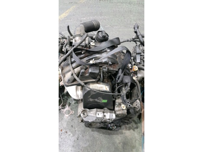 MOTOR CON ACCESORIOS Y CAJA DE CAMBIOS SEAT TOLEDO 2000