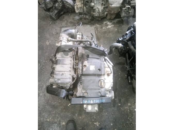 MOTOR CON ACCESORIOS Y CAJA DE CAMBIOS PEUGEOT 307 2003