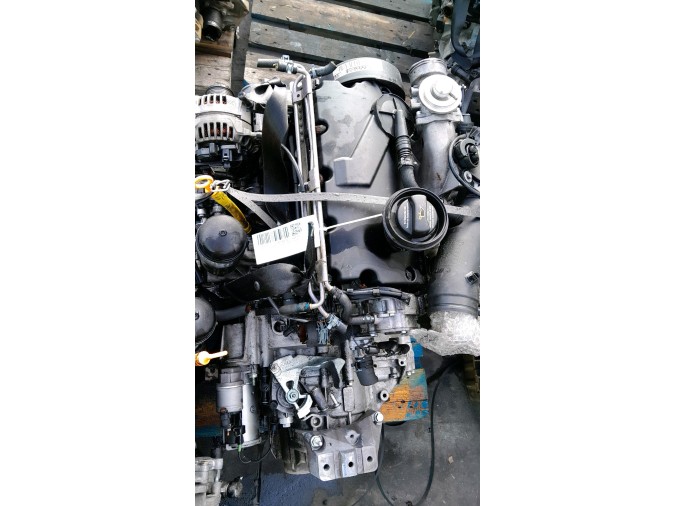 MOTOR CON ACCESORIOS Y CAJA DE CAMBIOS SEAT LEON 2005