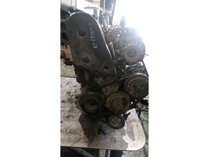 MOTOR CON ACCESORIOS Y CAJA DE CAMBIOS SEAT TOLEDO 1992