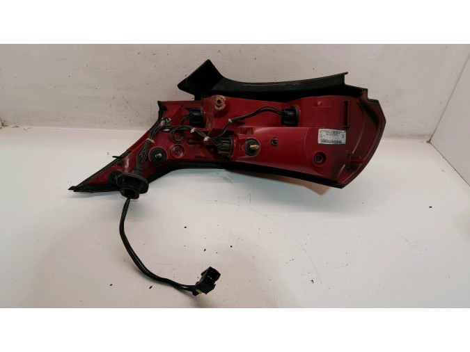 PILOTO TRASERO DERECHO CITROEN C6 2006