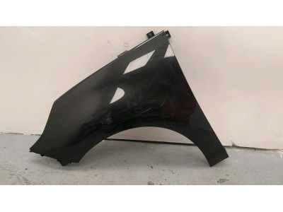 ALETA DELANTERA IZQUIERDA RENAULT GRAND SCÉNIC NEGRA 2009