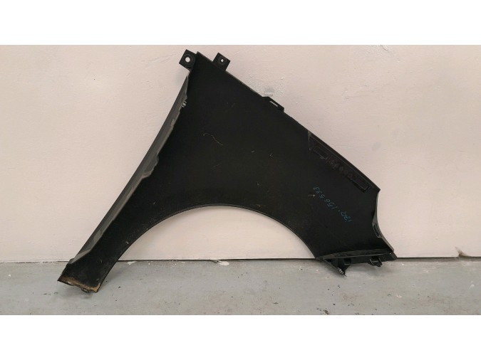 ALETA DELANTERA IZQUIERDA RENAULT GRAND SCÉNIC NEGRA 2009