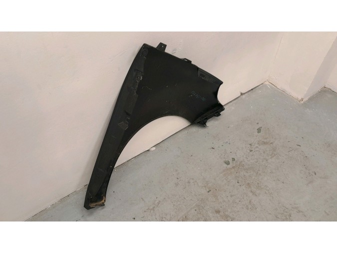 ALETA DELANTERA IZQUIERDA RENAULT GRAND SCÉNIC NEGRA 2009