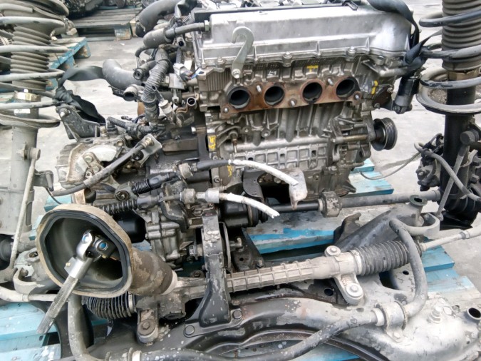 MOTOR CON ACCESORIOS Y CAJA DE CAMBIOS TOYOTA COROLLA 2005