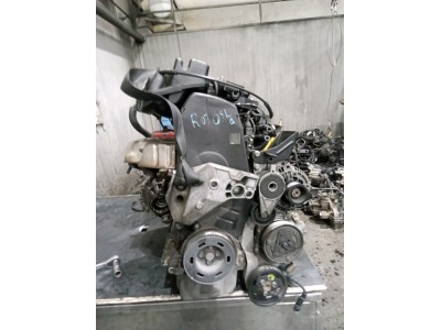 MOTOR CON ACCESORIOS Y CAJA DE CAMBIOS VOLKSWAGEN GOLF 1998
