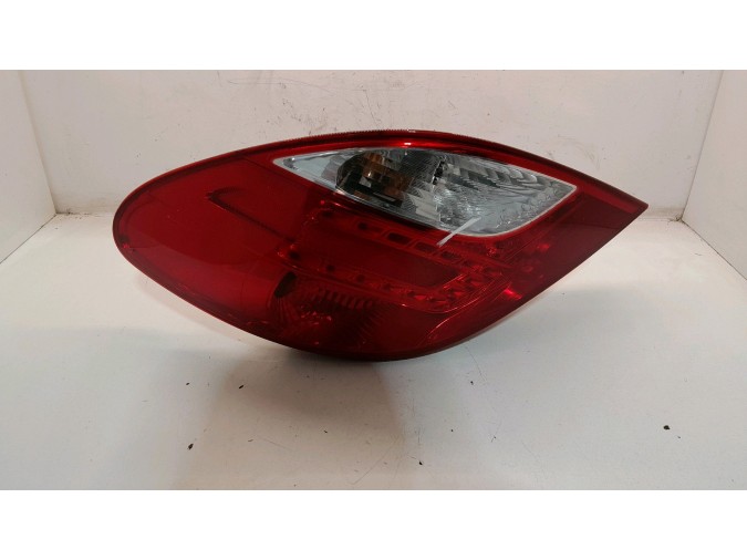 PILOTO TRASERO DERECHO PEUGEOT 207 2010
