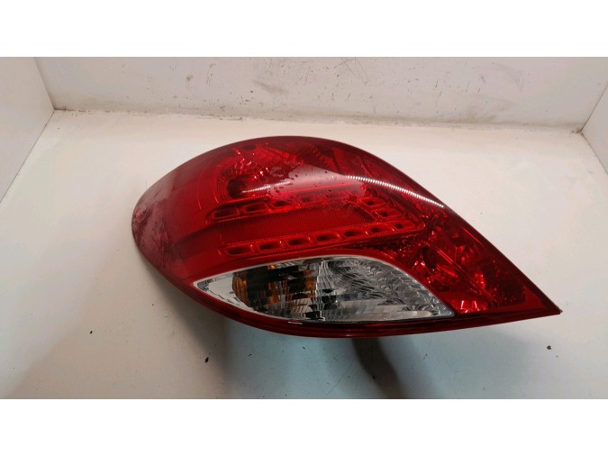PILOTO TRASERO IZQUIERDO PEUGEOT 207 2010