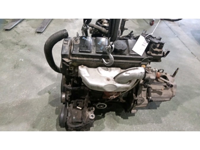 MOTOR CON ACCESORIOS Y CAJA DE CAMBIOS PEUGEOT 205 1998