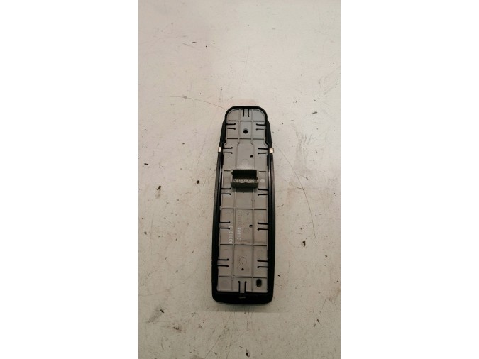 MANDO ELEVALUNAS DELANTERO IZQUIERDO RENAULT MÉGANE 2010