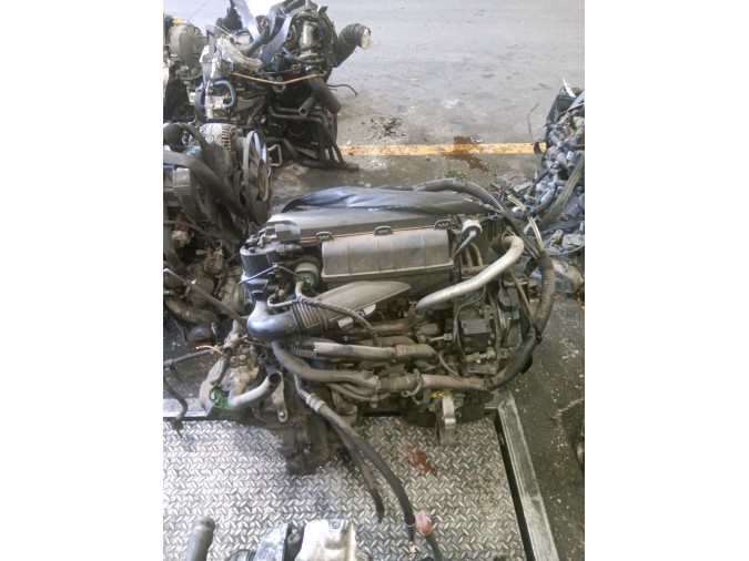 MOTOR CON ACCESORIOS Y CAJA DE CAMBIOS PEUGEOT 206 2002