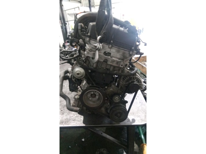 MOTOR CON ACCESORIOS Y CAJA DE CAMBIOS PEUGEOT 208 2014