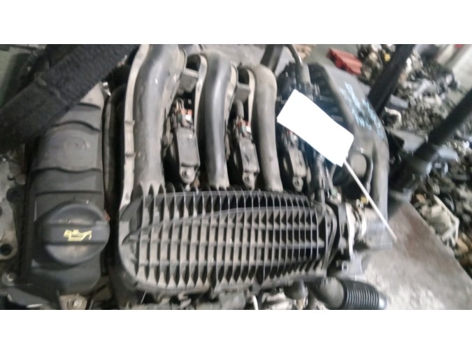 MOTOR CON ACCESORIOS Y CAJA DE CAMBIOS PEUGEOT 208 2014