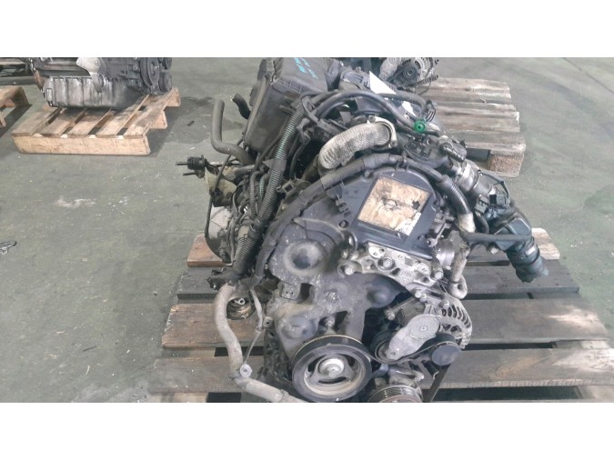 MOTOR CON ACCESORIOS Y CAJA DE CAMBIOS PEUGEOT 207 2008