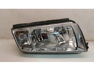 FARO DELANTERO DERECHO SKODA FABIA 2001