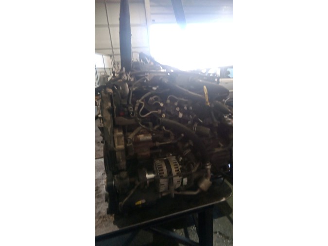 MOTOR CON ACCESORIOS Y CAJA DE CAMBIOS FORD MONDEO