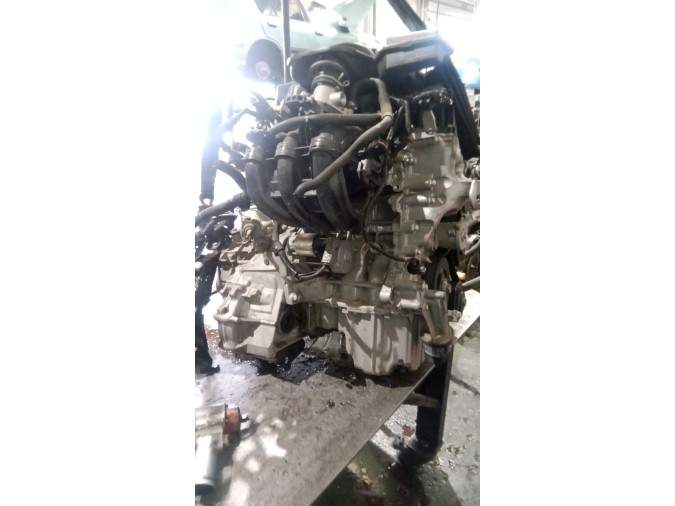 MOTOR CON ACCESORIOS Y CAJA DE CAMBIOS TOYOTA YARIS 2018