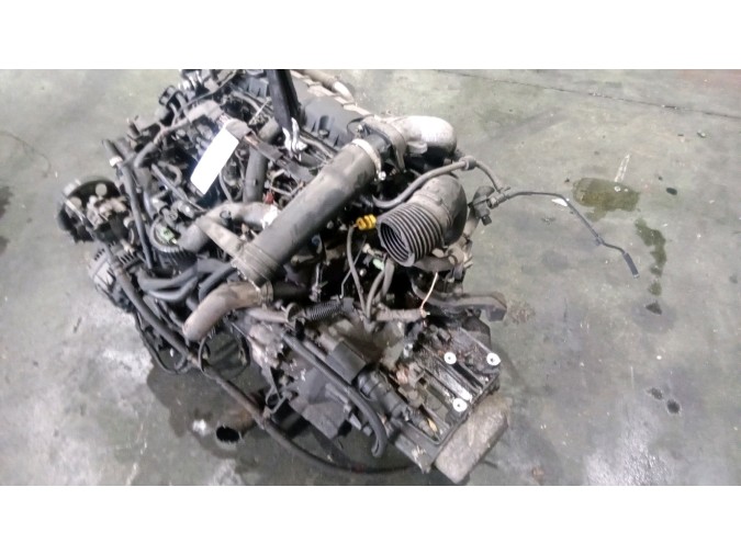 MOTOR CON ACCESORIOS Y CAJA DE CAMBIOS CITROEN C5 2002