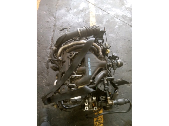 MOTOR CON ACCESORIOS Y CAJA DE CAMBIOS CITROEN C5