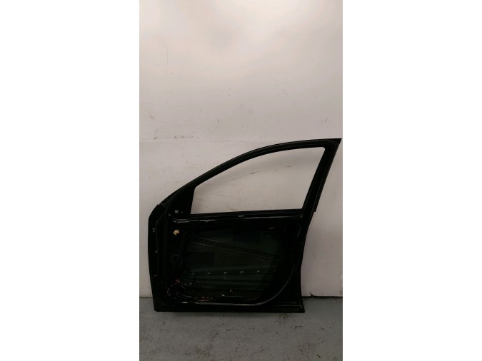 PUERTA DELANTERA DERECHA MERCEDES ML 320 CDI 4MATIC NEGRA 2005