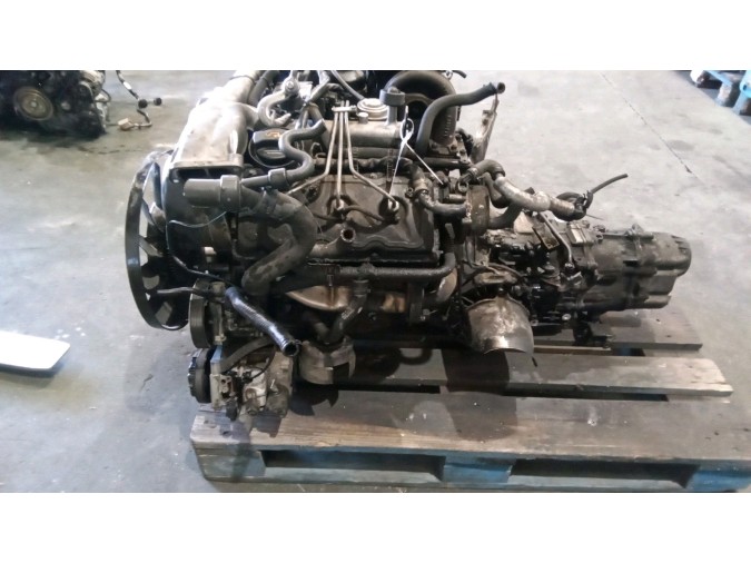 MOTOR CON ACCESORIOS Y CAJA DE CAMBIOS AUDI A6 2004
