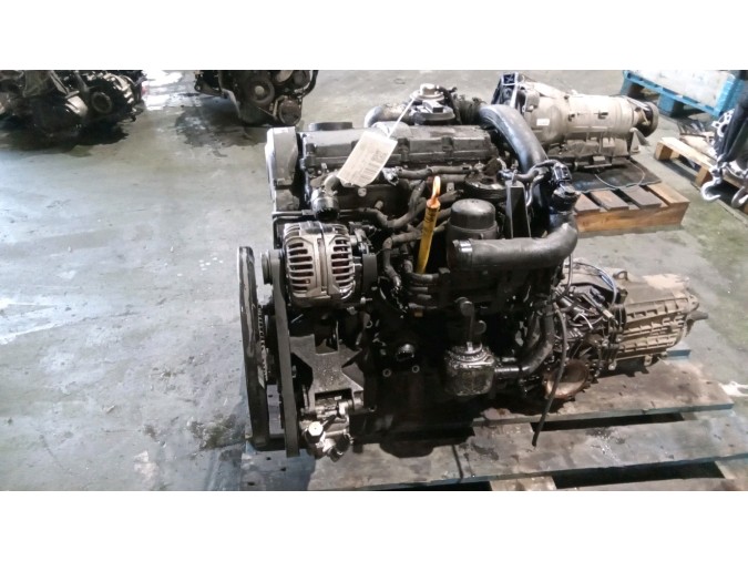 MOTOR CON ACCESORIOS Y CAJA DE CAMBIOS VOLKSWAGEN PASSAT 1999