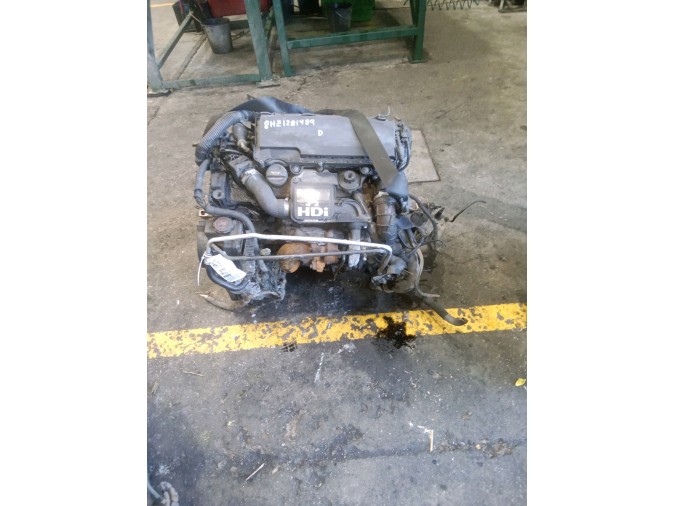 MOTOR CON ACCESORIOS Y CAJA DE CAMBIOS PEUGEOT 206 2006