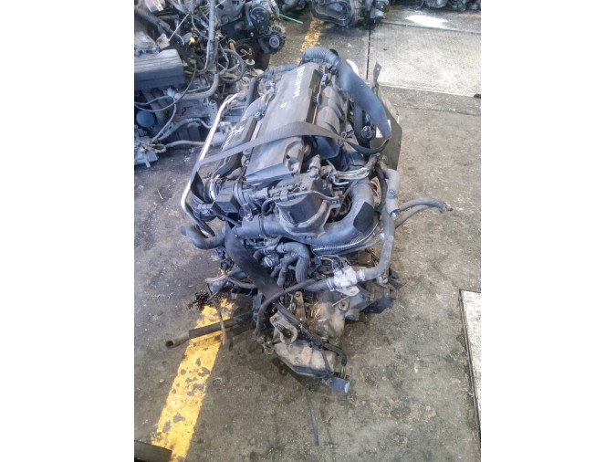 MOTOR CON ACCESORIOS Y CAJA DE CAMBIOS PEUGEOT 206 2006