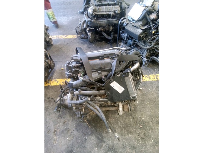MOTOR CON ACCESORIOS Y CAJA DE CAMBIOS PEUGEOT 206 2006