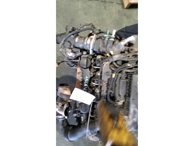 MOTOR CON ACCESORIOS Y CAJA DE CAMBIOS CITROEN C4