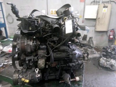 MOTOR CON ACCESORIOS Y CAJA DE CAMBIOS PEUGEOT 407 2005