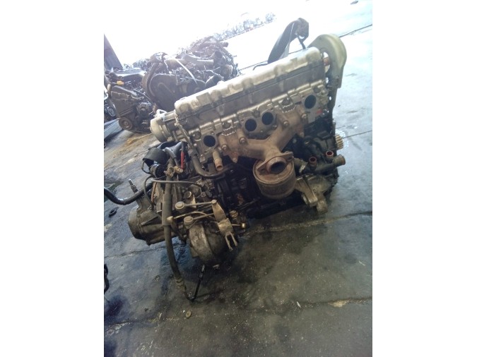 MOTOR CON ACCESORIOS Y CAJA DE CAMBIOS PEUGEOT 405 1993