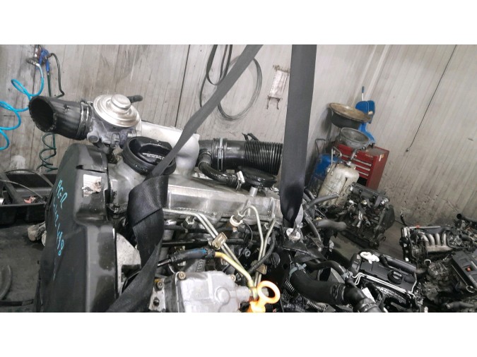 MOTOR CON ACCESORIOS Y CAJA DE CAMBIOS SEAT IBIZA