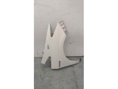 ALETA DELANTERA DERECHA TOYOTA PRIUS BLANCA 2011