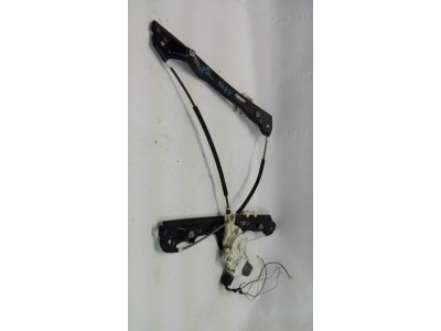 ELEVALUNAS DELANTERO DERECHO BMW SERIE 1 2009