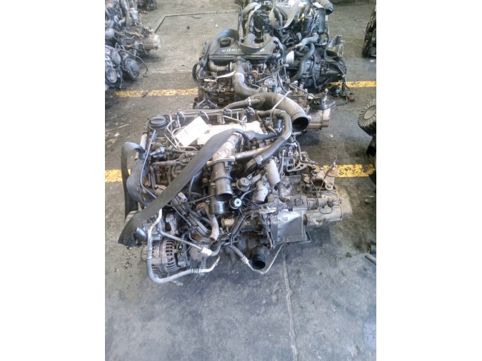 MOTOR CON ACCESORIOS Y CAJA DE CAMBIOS PEUGEOT 607