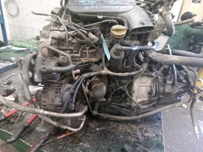 MOTOR CON ACCESORIOS Y CAJA DE CAMBIOS RENAULT TRAFIC