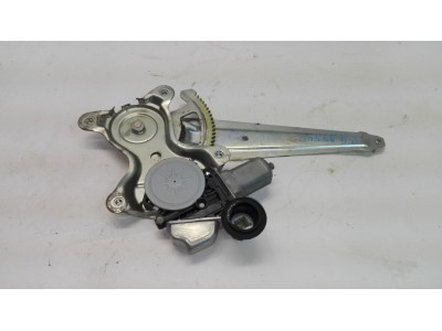 ELEVALUNAS TRASERO DERECHO BMW SERIE 1 2013