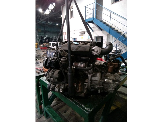 MOTOR CON ACCESORIOS Y CAJA DE CAMBIOS LAND ROVER FREELANDER 2001