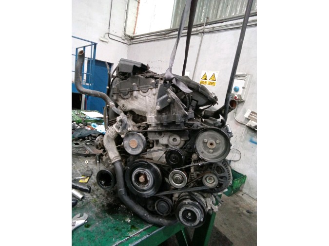 MOTOR CON ACCESORIOS Y CAJA DE CAMBIOS LAND ROVER FREELANDER 2001