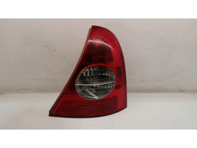 PILOTO TRASERO DERECHO RENAULT CLIO 2001